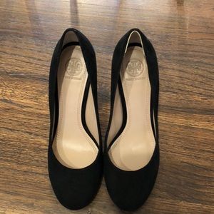 Tory Burch Astoria Wedge!